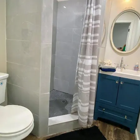 Bigfoot Hideout Hotel Winslow Room photo