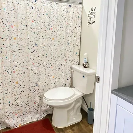 Bigfoot Hideout Hotel Winslow Room photo